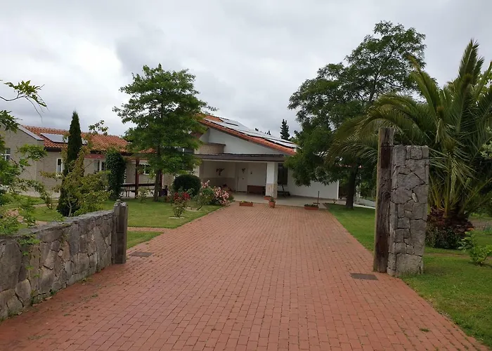 En La Colina 2 Montanealde *