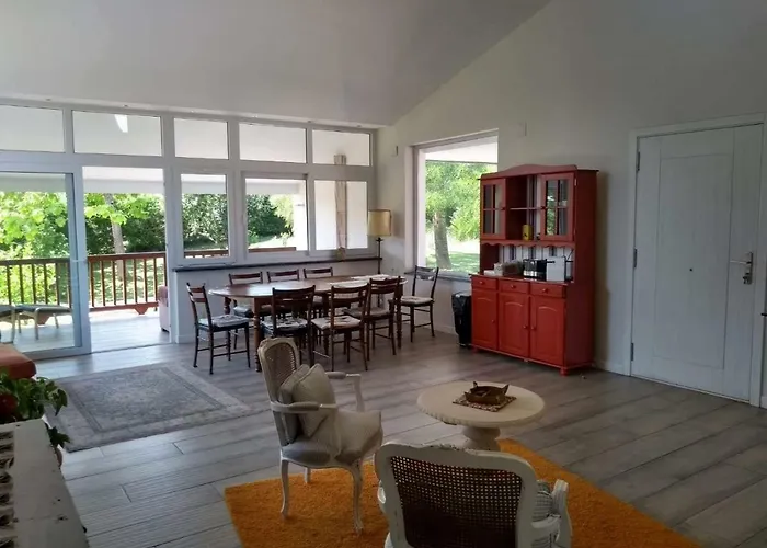 En La Colina 2 Montanealde منزل للإقامة